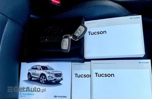 HYUNDAI Tucson 