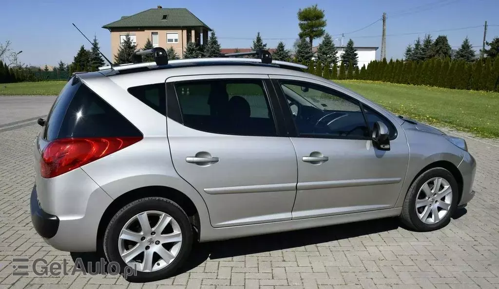 PEUGEOT 207 