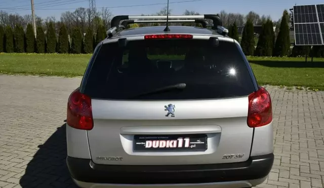 PEUGEOT 207 