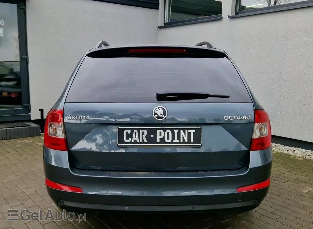 SKODA Octavia 