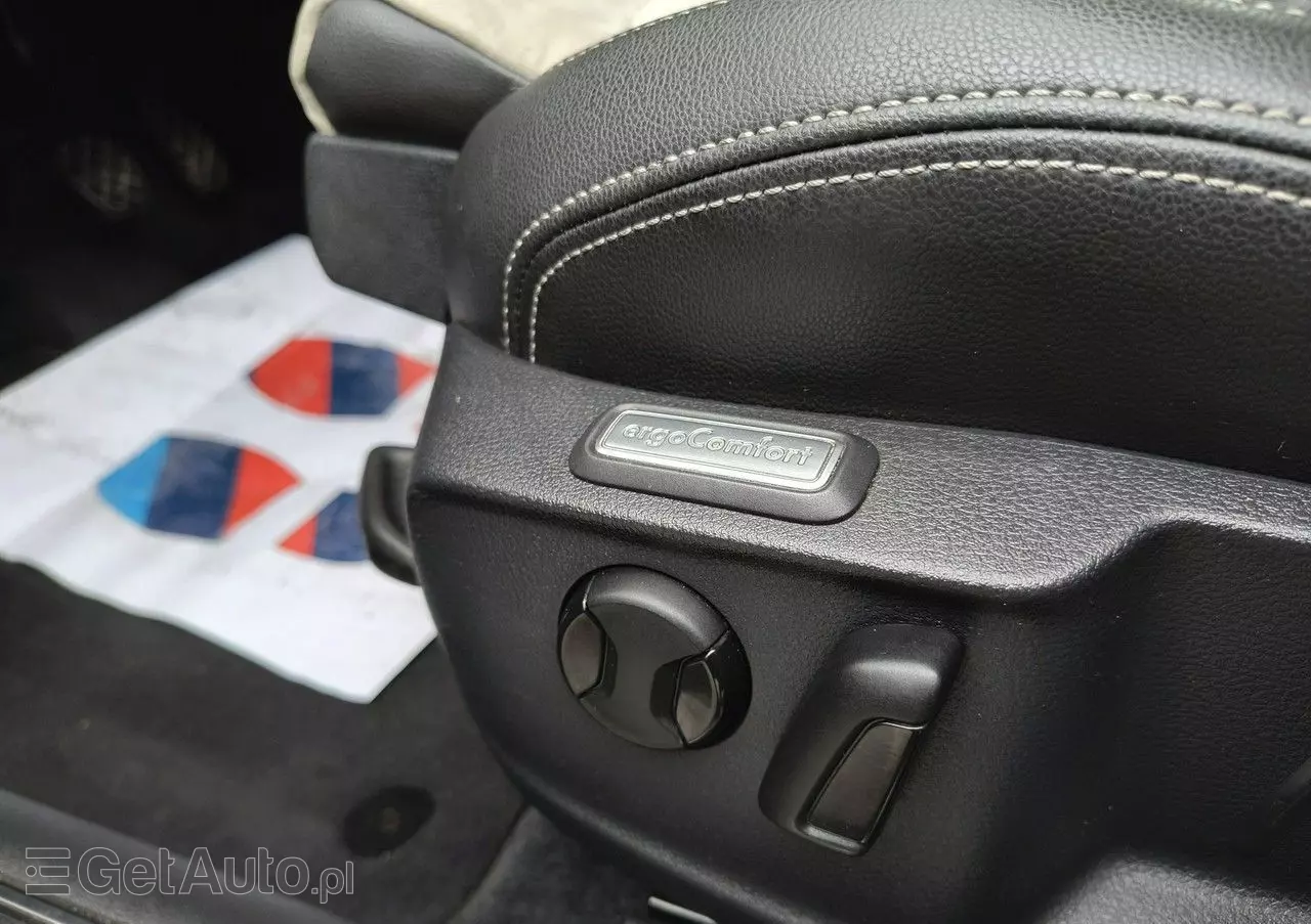 VOLKSWAGEN Passat Variant 2.0 TDI (BlueMotion Technology) Comfortline