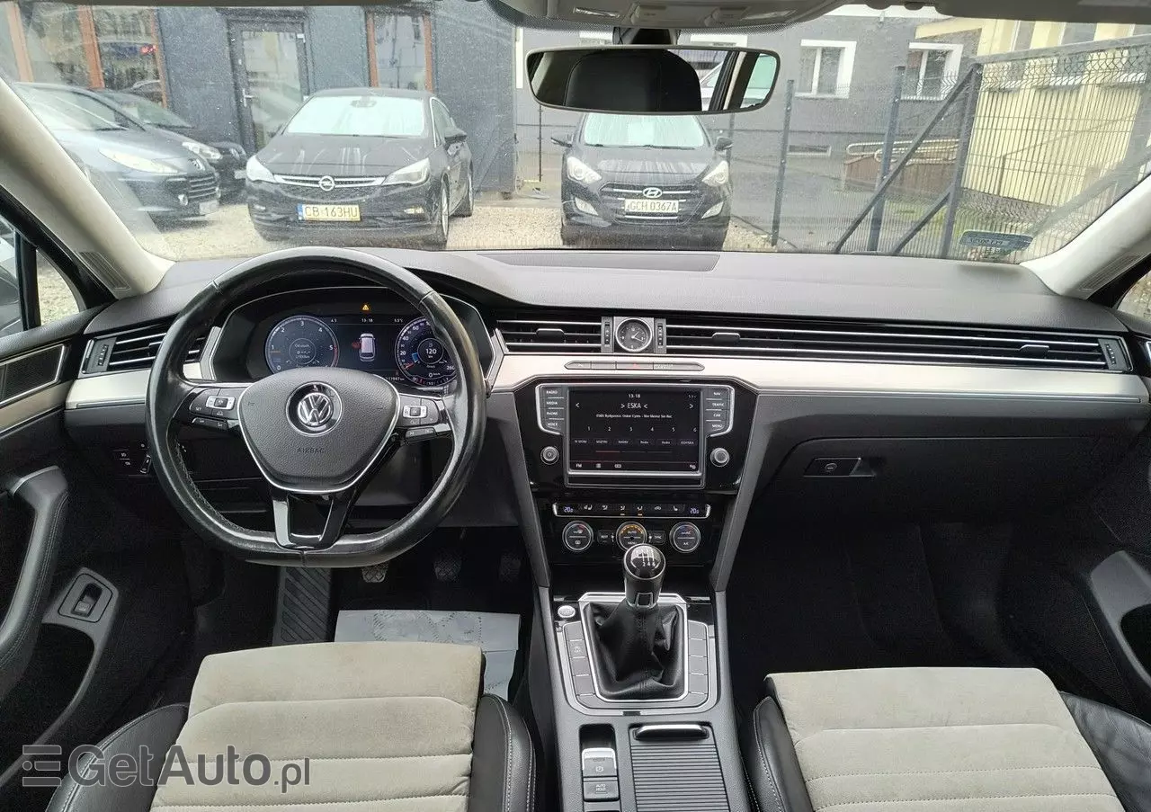 VOLKSWAGEN Passat Variant 2.0 TDI (BlueMotion Technology) Comfortline