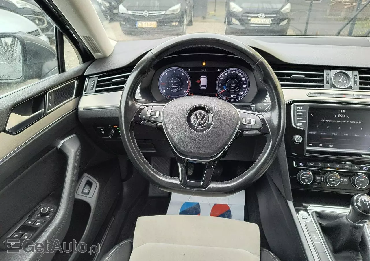 VOLKSWAGEN Passat Variant 2.0 TDI (BlueMotion Technology) Comfortline