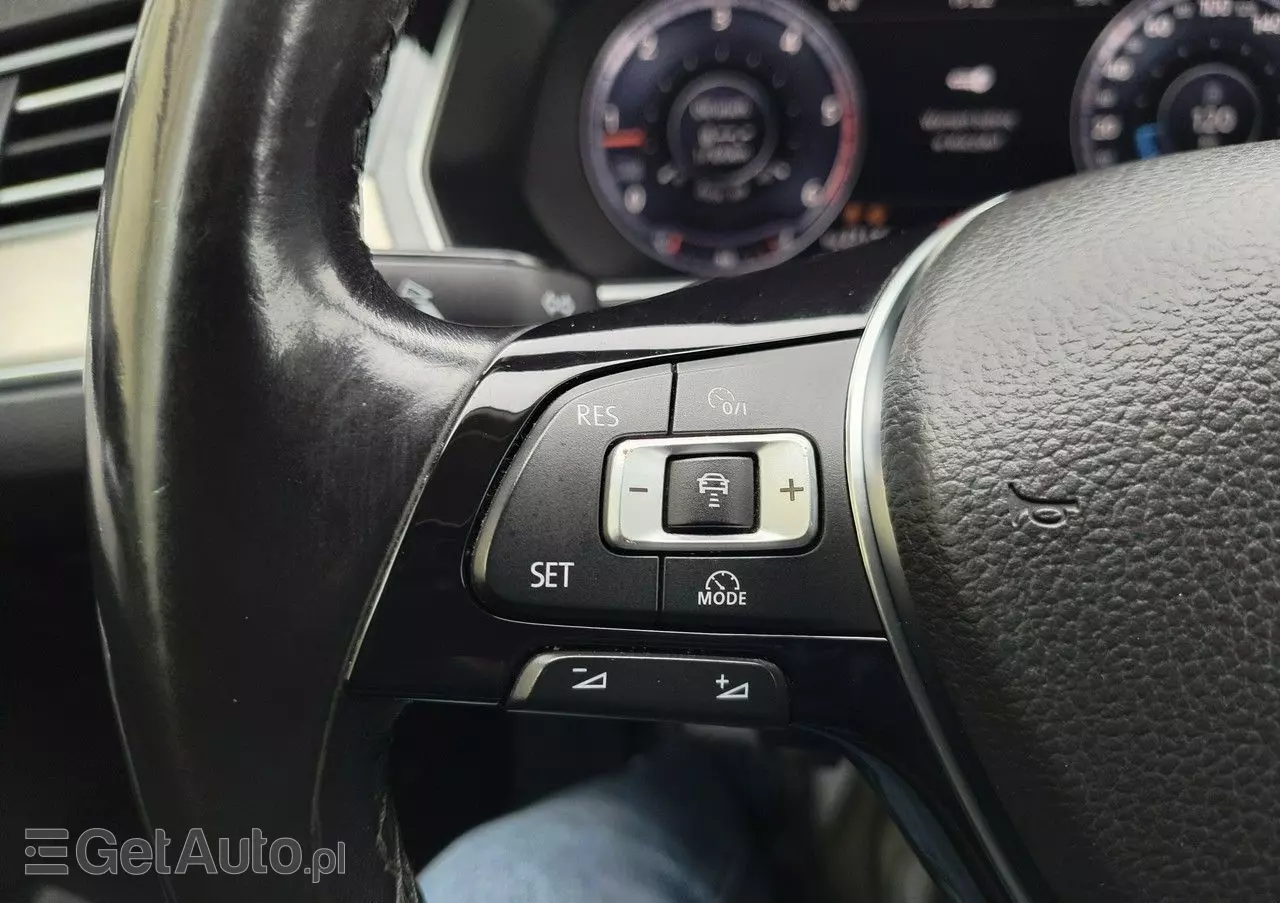 VOLKSWAGEN Passat Variant 2.0 TDI (BlueMotion Technology) Comfortline