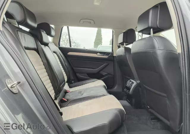 VOLKSWAGEN Passat Variant 2.0 TDI (BlueMotion Technology) Comfortline