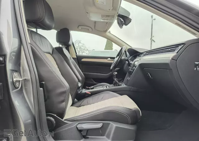 VOLKSWAGEN Passat Variant 2.0 TDI (BlueMotion Technology) Comfortline