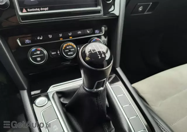 VOLKSWAGEN Passat Variant 2.0 TDI (BlueMotion Technology) Comfortline