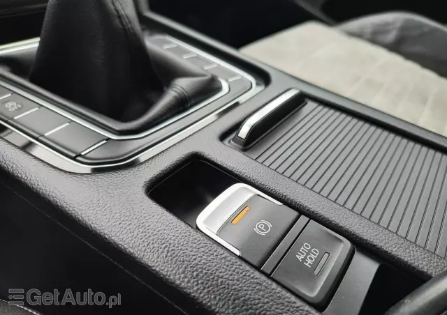 VOLKSWAGEN Passat Variant 2.0 TDI (BlueMotion Technology) Comfortline