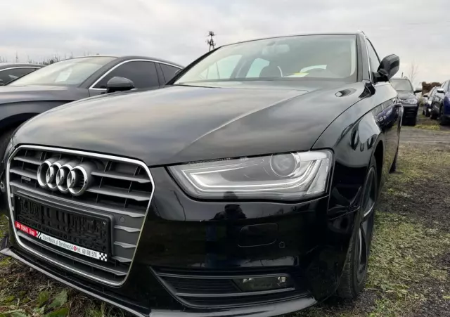 AUDI A4 2.0 TDI Quattro Line