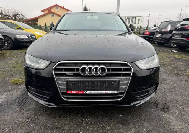 AUDI A4 2.0 TDI Quattro Line