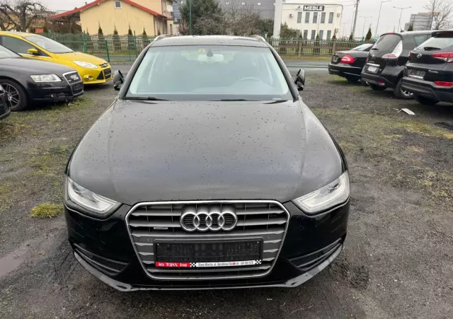 AUDI A4 2.0 TDI Quattro Line