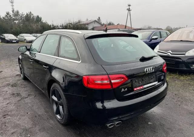 AUDI A4 2.0 TDI Quattro Line