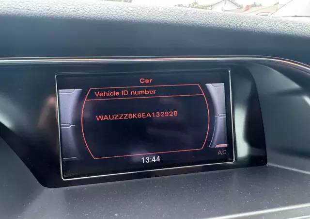 AUDI A4 2.0 TDI Quattro Line