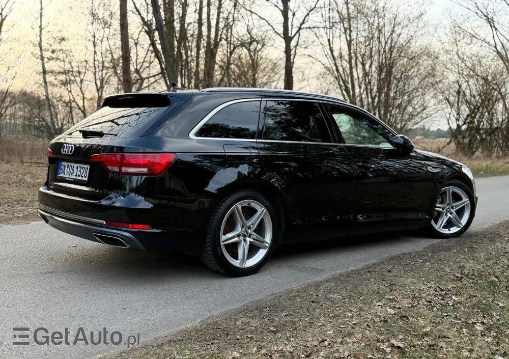 AUDI A4 Avant 40 TDI S Line S tronic