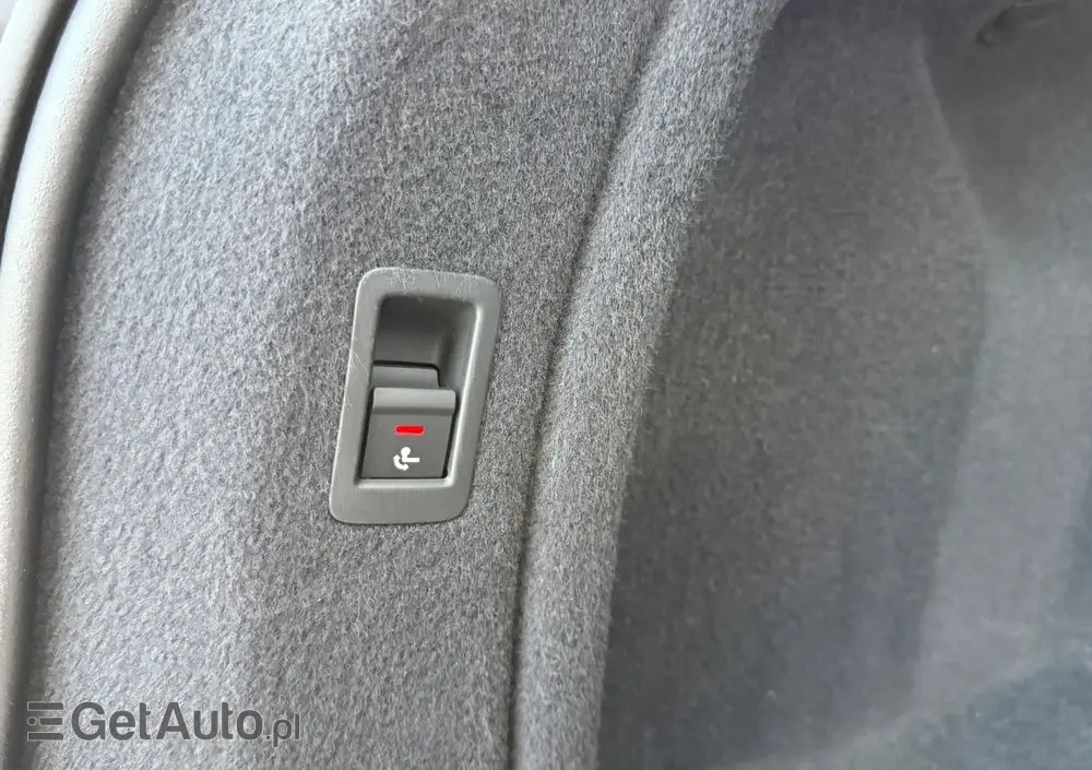 AUDI A4 Avant 40 TDI S Line S tronic