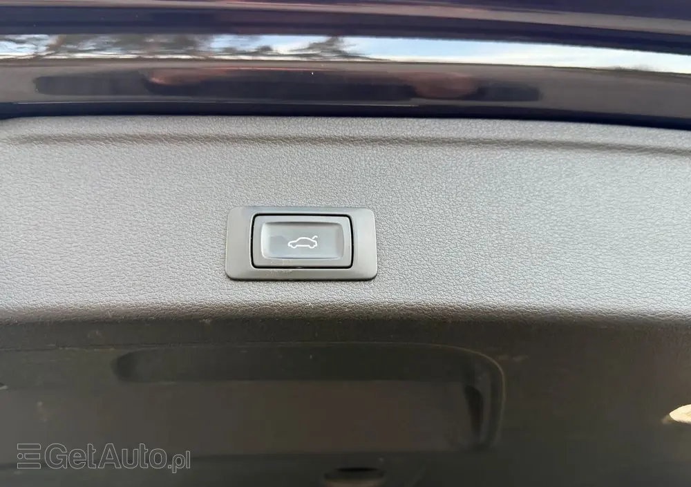 AUDI A4 Avant 40 TDI S Line S tronic