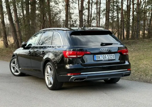 AUDI A4 Avant 40 TDI S Line S tronic