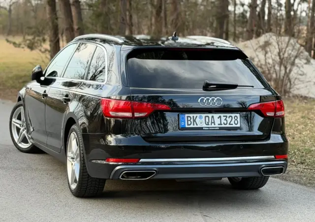 AUDI A4 Avant 40 TDI S Line S tronic