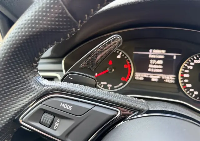 AUDI A4 Avant 40 TDI S Line S tronic