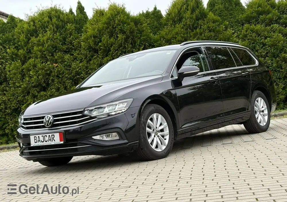 VOLKSWAGEN Passat Variant 2.0 TDI SCR DSG Conceptline