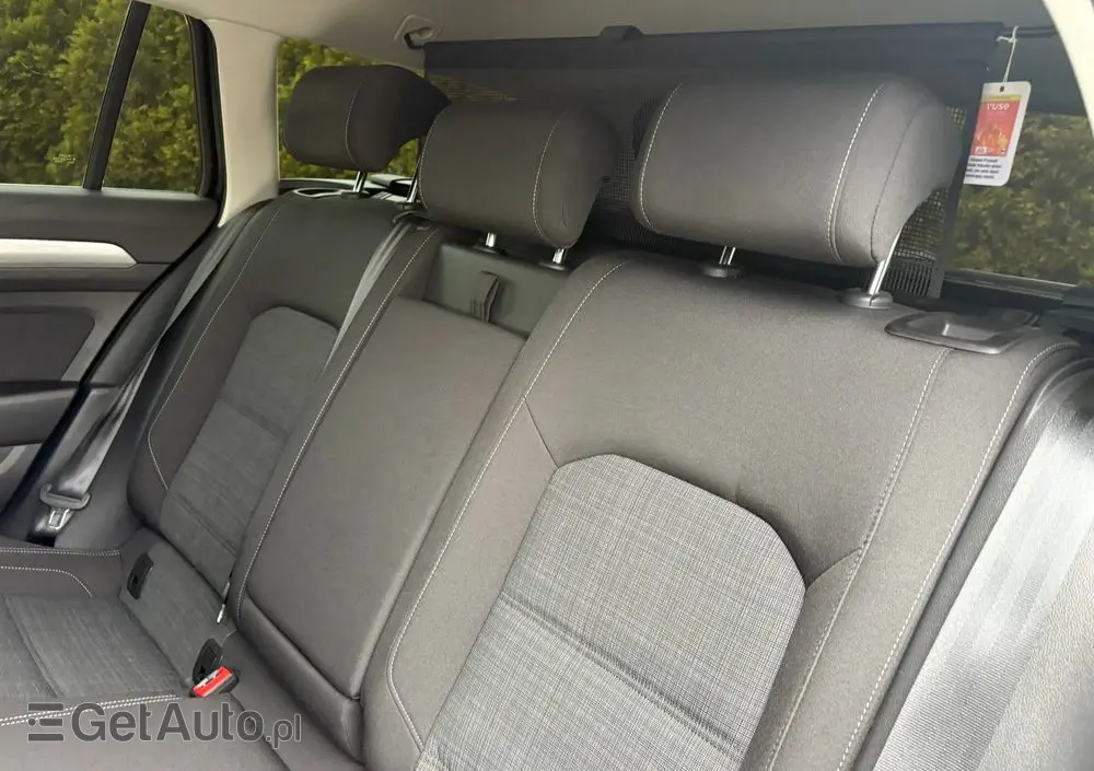 VOLKSWAGEN Passat Variant 2.0 TDI SCR DSG Conceptline