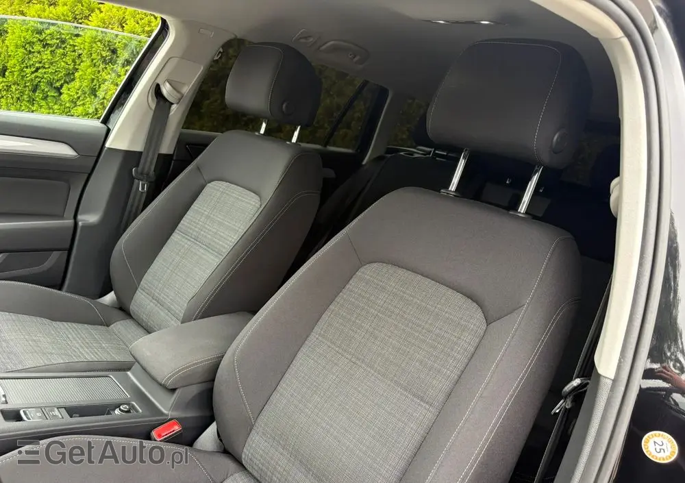 VOLKSWAGEN Passat Variant 2.0 TDI SCR DSG Conceptline