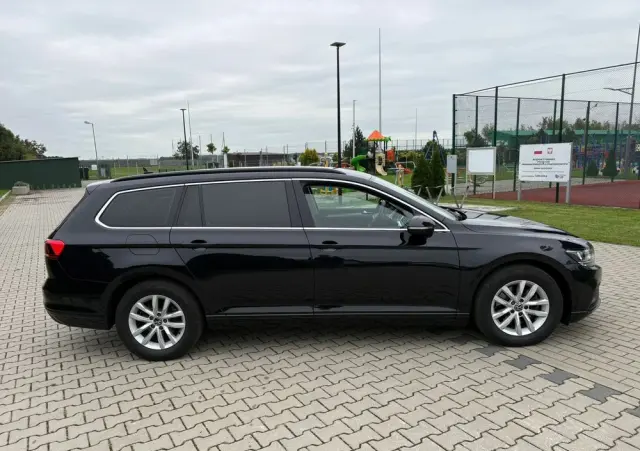 VOLKSWAGEN Passat Variant 2.0 TDI SCR DSG Conceptline