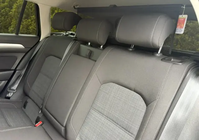 VOLKSWAGEN Passat Variant 2.0 TDI SCR DSG Conceptline