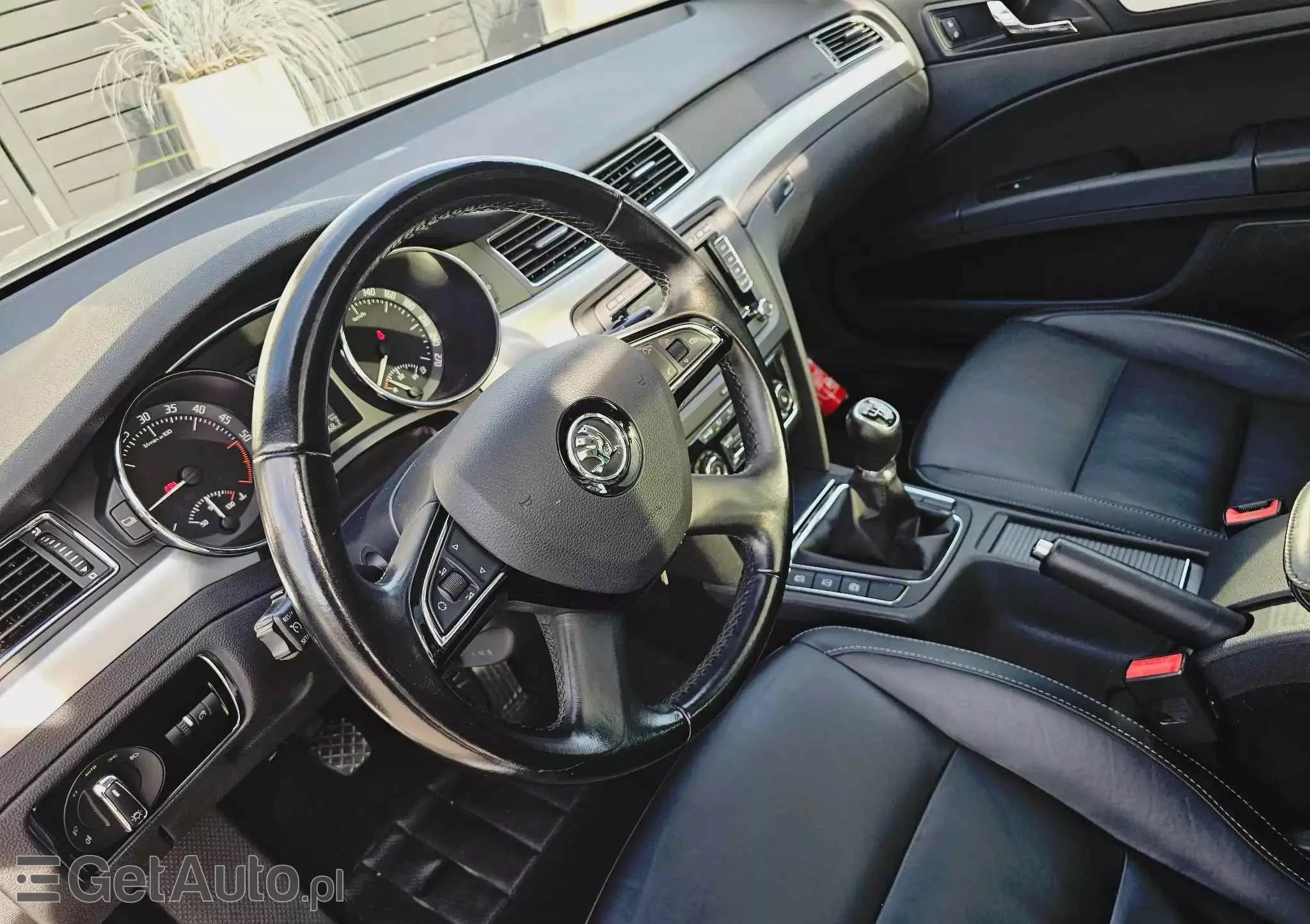 SKODA Superb 1.6 TDI Platinum