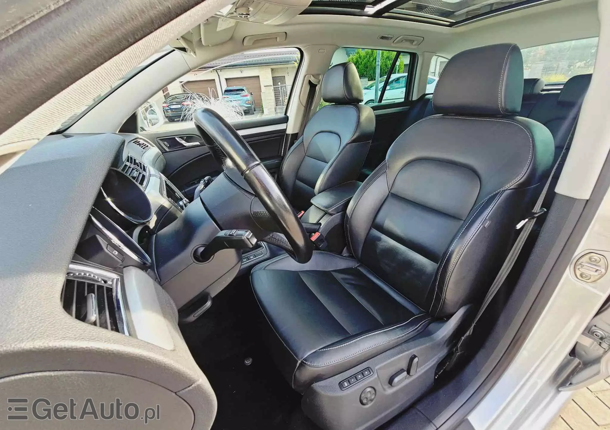 SKODA Superb 1.6 TDI Platinum