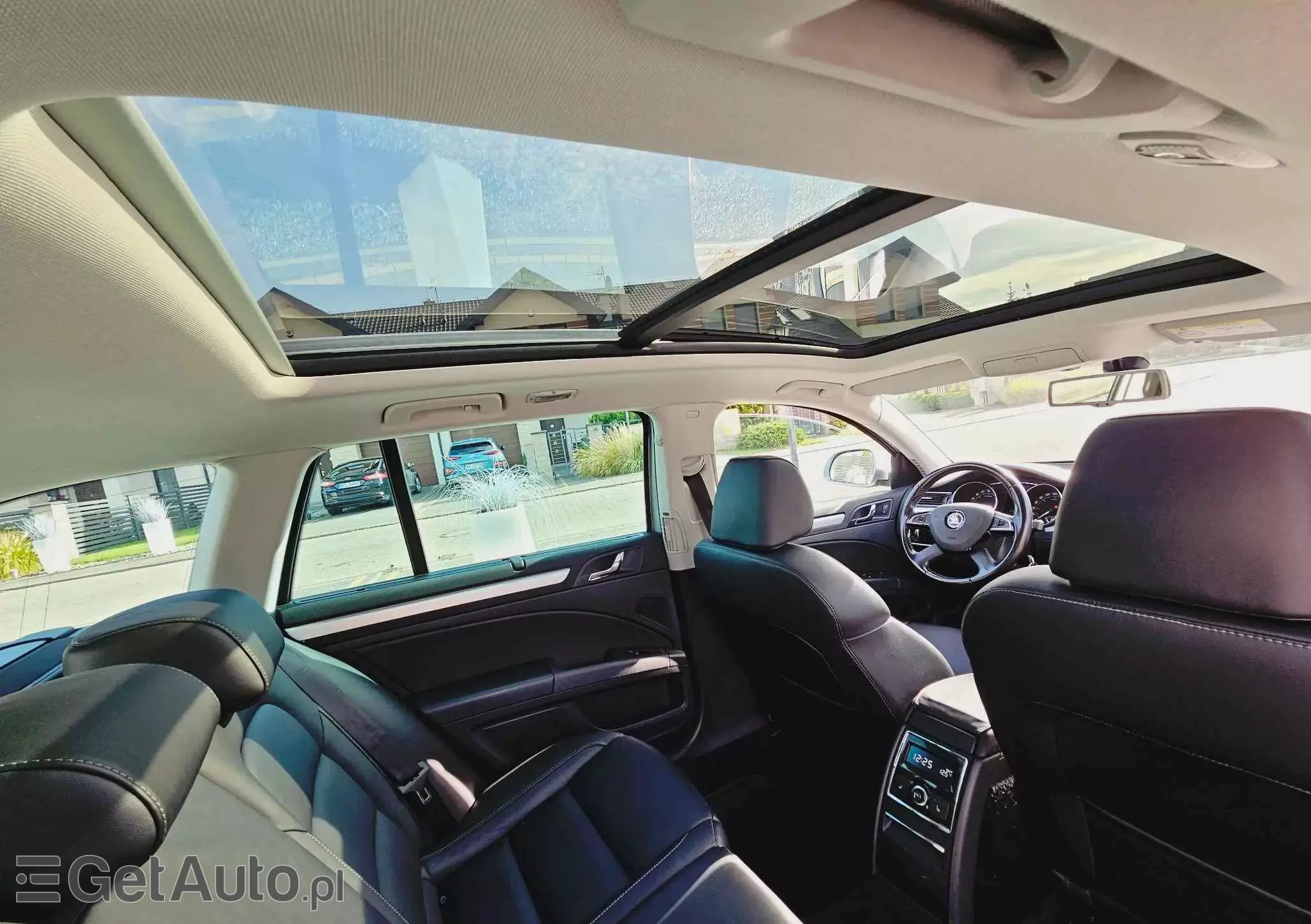 SKODA Superb 1.6 TDI Platinum