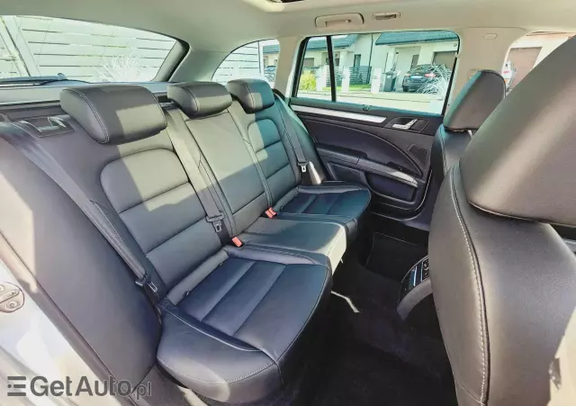 SKODA Superb 1.6 TDI Platinum