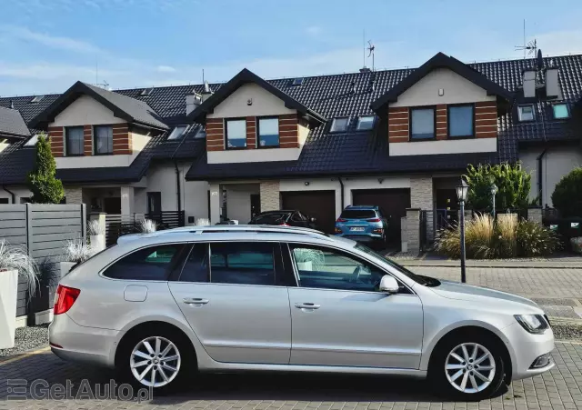 SKODA Superb 1.6 TDI Platinum