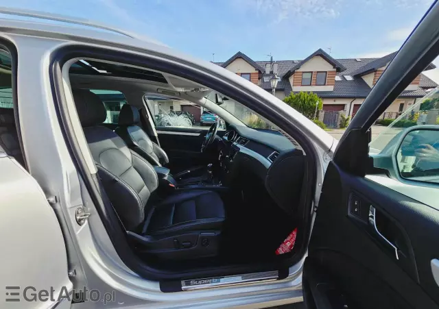 SKODA Superb 1.6 TDI Platinum