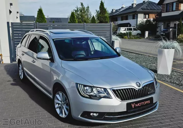 SKODA Superb 1.6 TDI Platinum