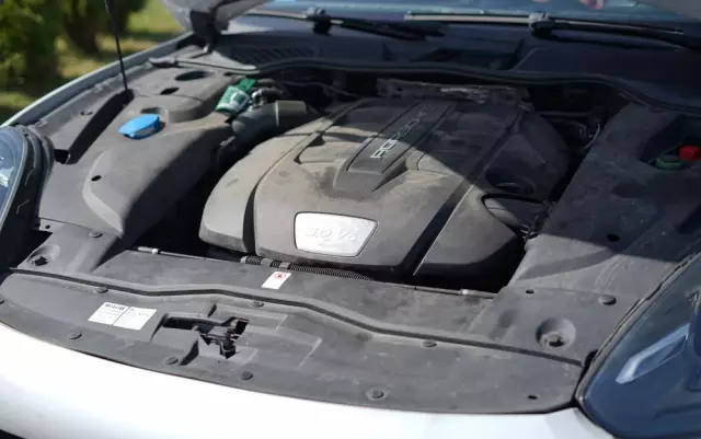 PORSCHE Cayenne Diesel