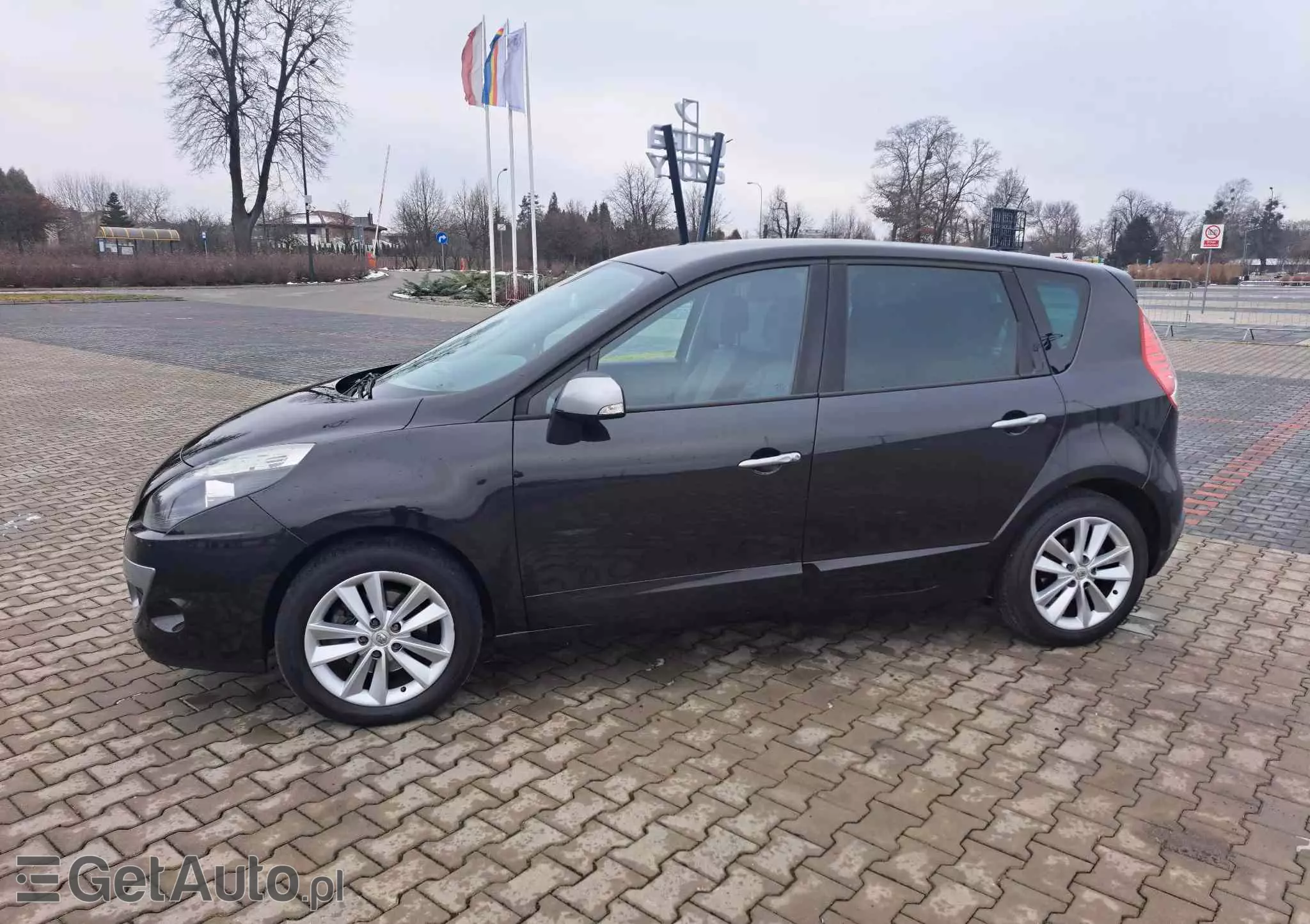RENAULT Scenic 1.6 16V TomTom Edition