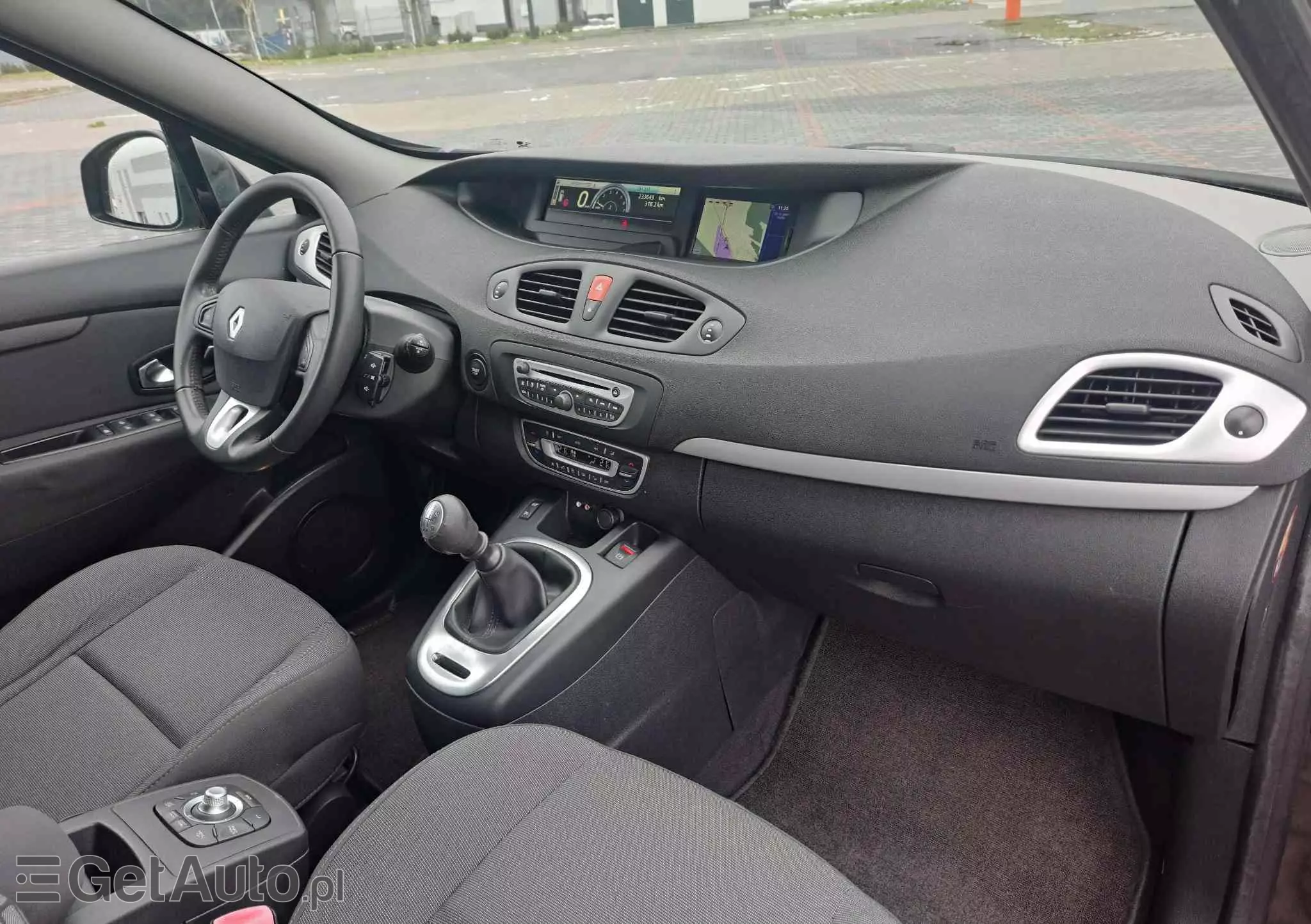 RENAULT Scenic 1.6 16V TomTom Edition