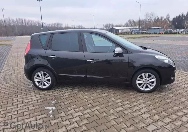 RENAULT Scenic 1.6 16V TomTom Edition