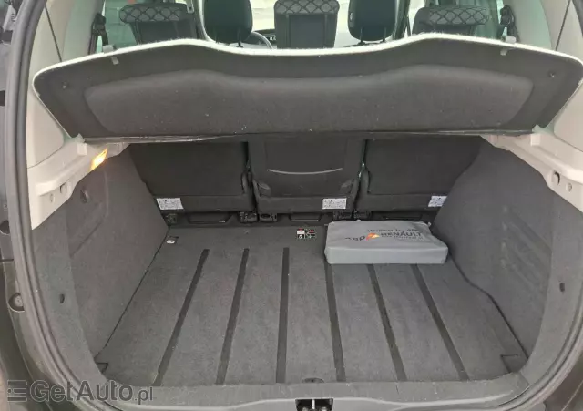 RENAULT Scenic 1.6 16V TomTom Edition