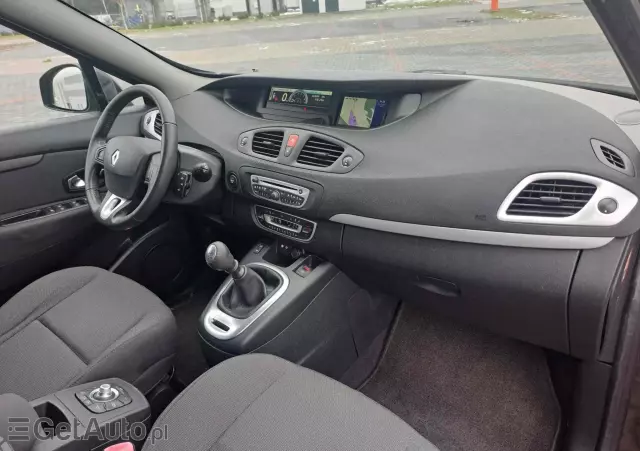 RENAULT Scenic 1.6 16V TomTom Edition