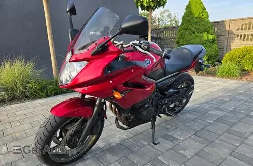 YAMAHA XJ6 