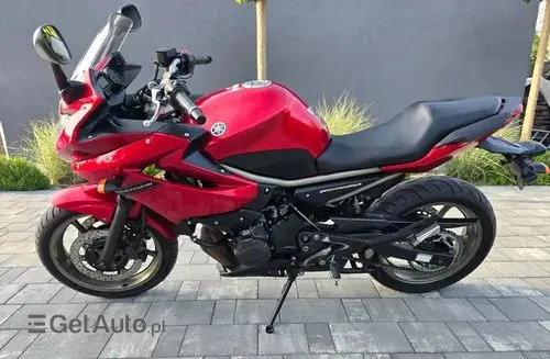 YAMAHA XJ6 