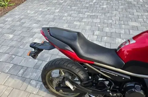 YAMAHA XJ6 