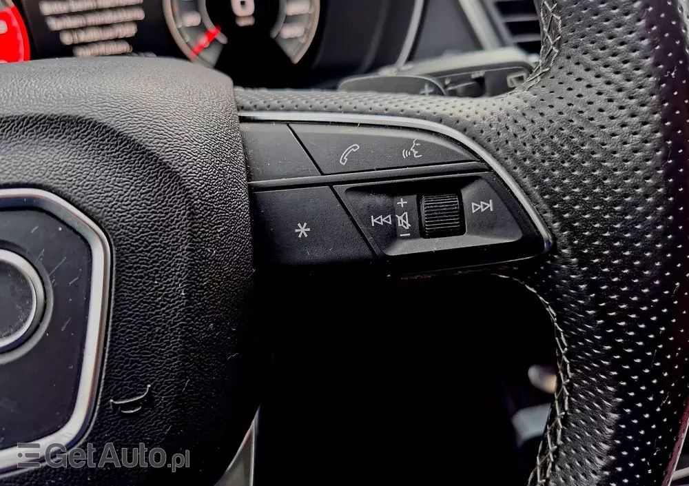 AUDI Q5 40 TDI quattro S tronic S line