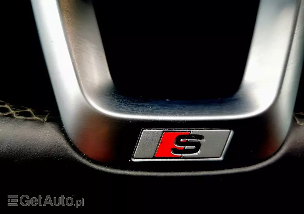 AUDI Q5 40 TDI quattro S tronic S line