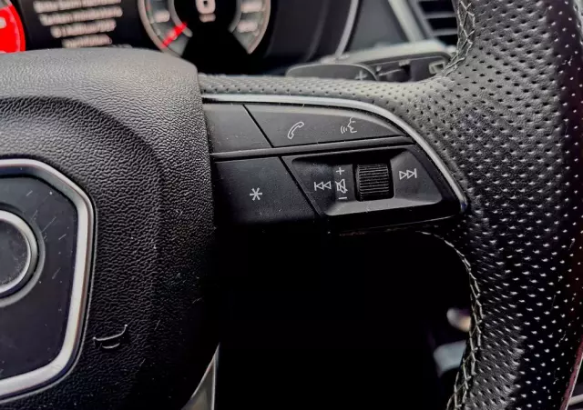 AUDI Q5 40 TDI quattro S tronic S line