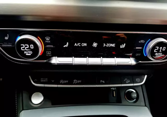 AUDI Q5 40 TDI quattro S tronic S line