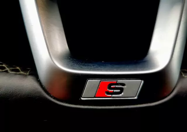 AUDI Q5 40 TDI quattro S tronic S line