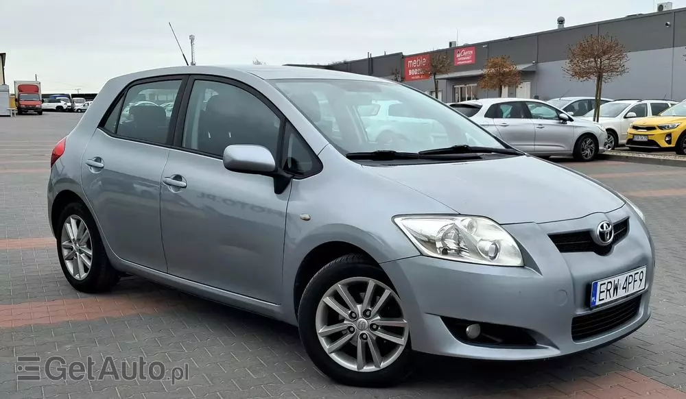 TOYOTA Auris 1.33 VVT-i Luna